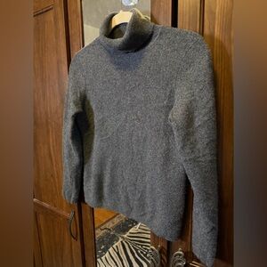 100% cashmere Charter Club  Gray Sweater